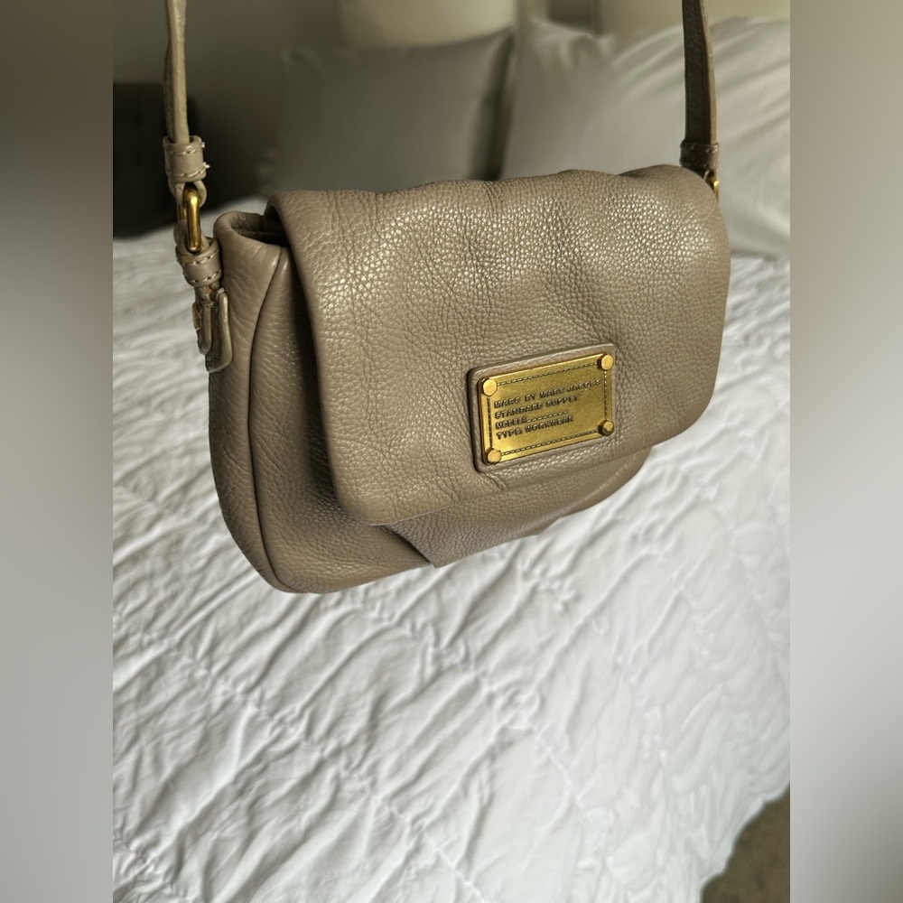 Marc by Marc Jacobs Beige Leather Crossbody Bag